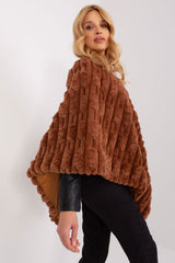 Poncho modelo 190856 AT