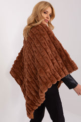 Poncho modelo 190856 AT