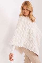 Poncho modelo 190860 AT
