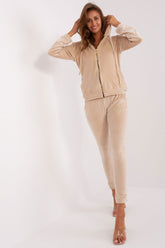 Conjunto modelo 191256 Relevance