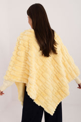 Poncho modelo 200534 AT