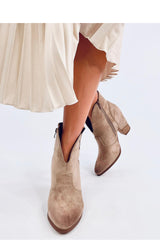 Botas tacón modelo 200608 Inello