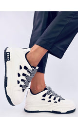 Zapatos deportivos modelo 200621 Inello