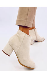 Botas tacón modelo 200709 Inello