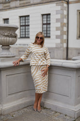 Modelo de set 201131 La Aurora