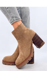 Botas tacón modelo 202142 Inello