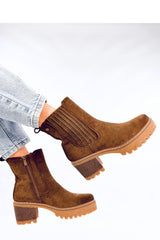 Botas tacón modelo 202342 Inello