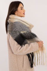 Mantón modelo 203176 AT