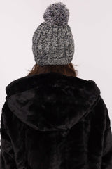 Gorro modelo 203842 AT