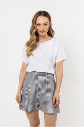 Pantalones cortos modelo 212202 awama