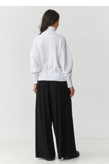 Jersey de cuello alto modelo 217399 Makadamia