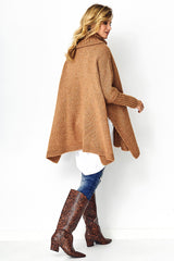 Poncho modelo 139871 Makadamia