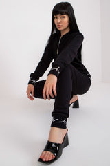 Conjunto modelo 164812 Relevance