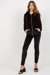 Conjunto modelo 177077 Relevance