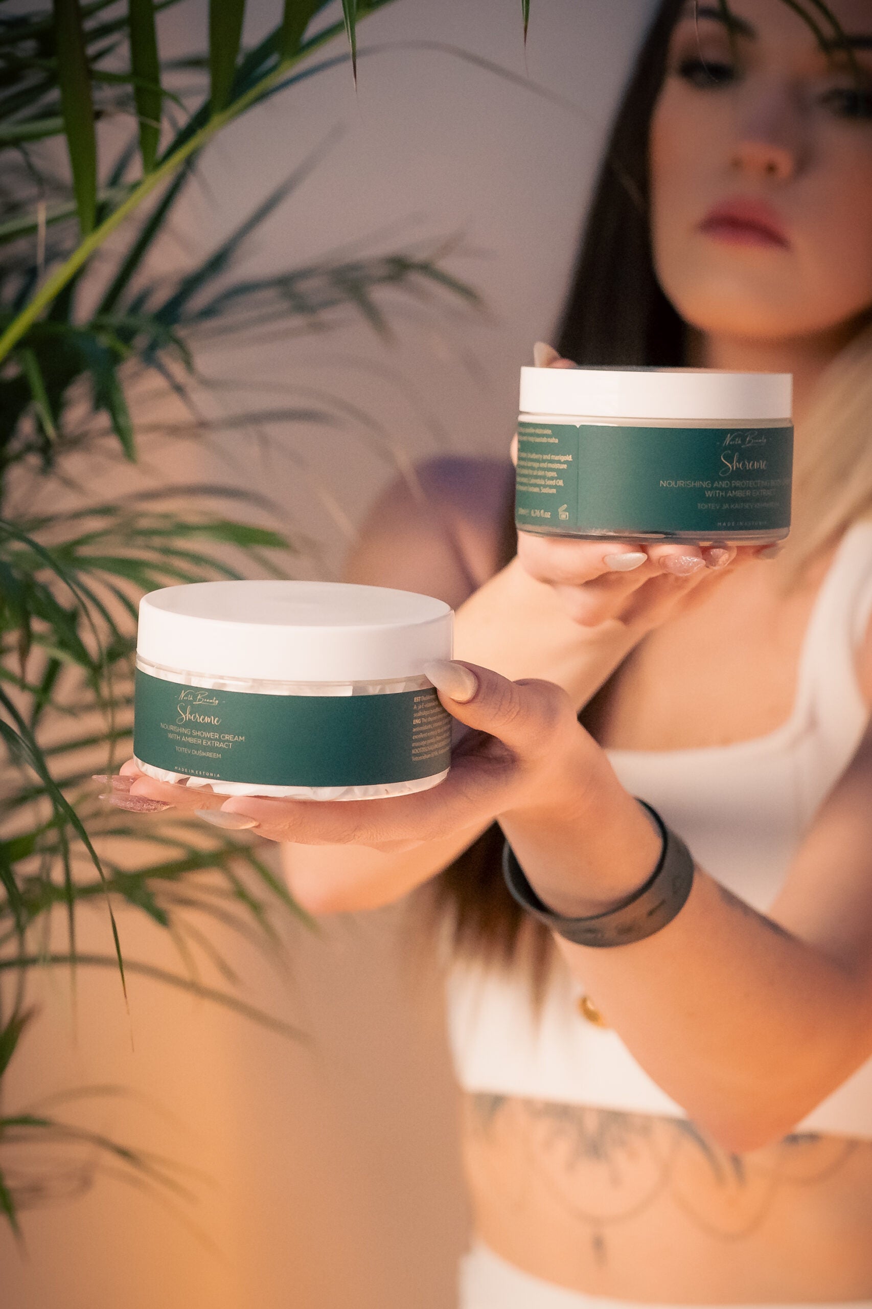 Crema de Ducha Nutritiva con Extracto de Ámbar, 300 ml - ZYOUNAT Boutique