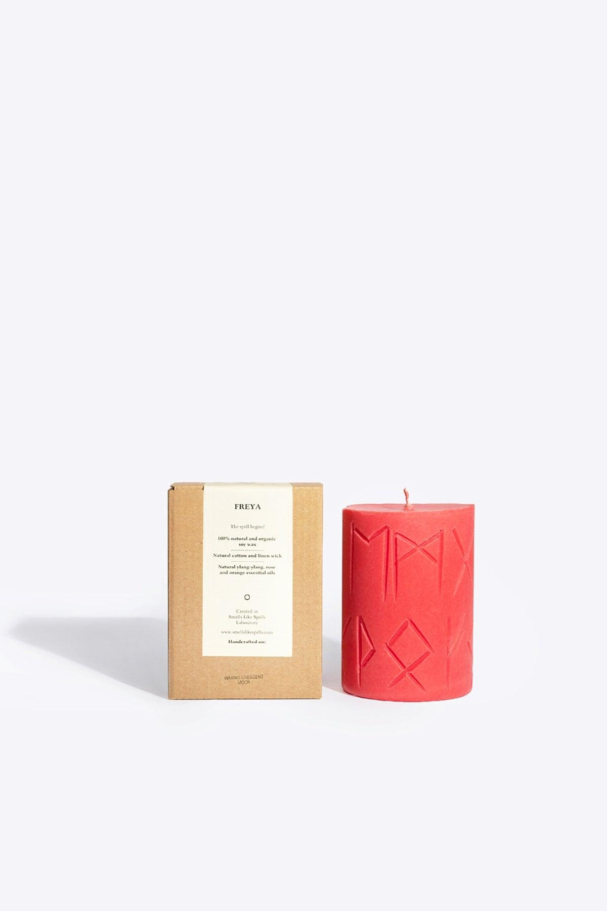 Rune candle FREYA - ZYOUNAT Boutique