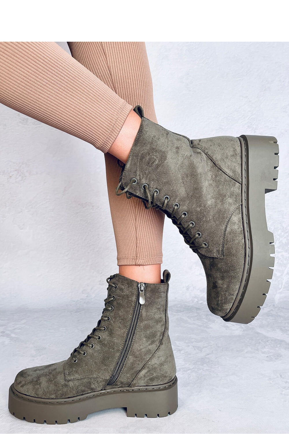 Botas modelo 187411 Inello