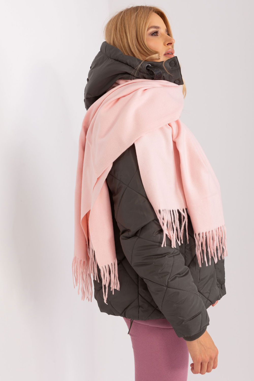 Mantón modelo 187602 AT