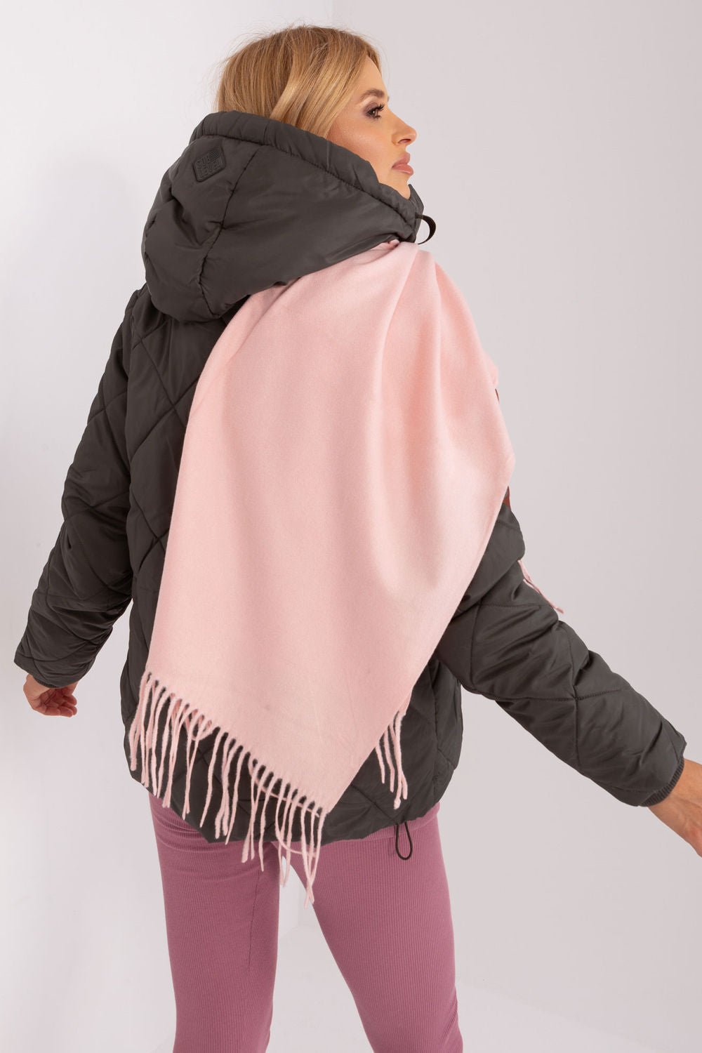 Mantón modelo 187602 AT