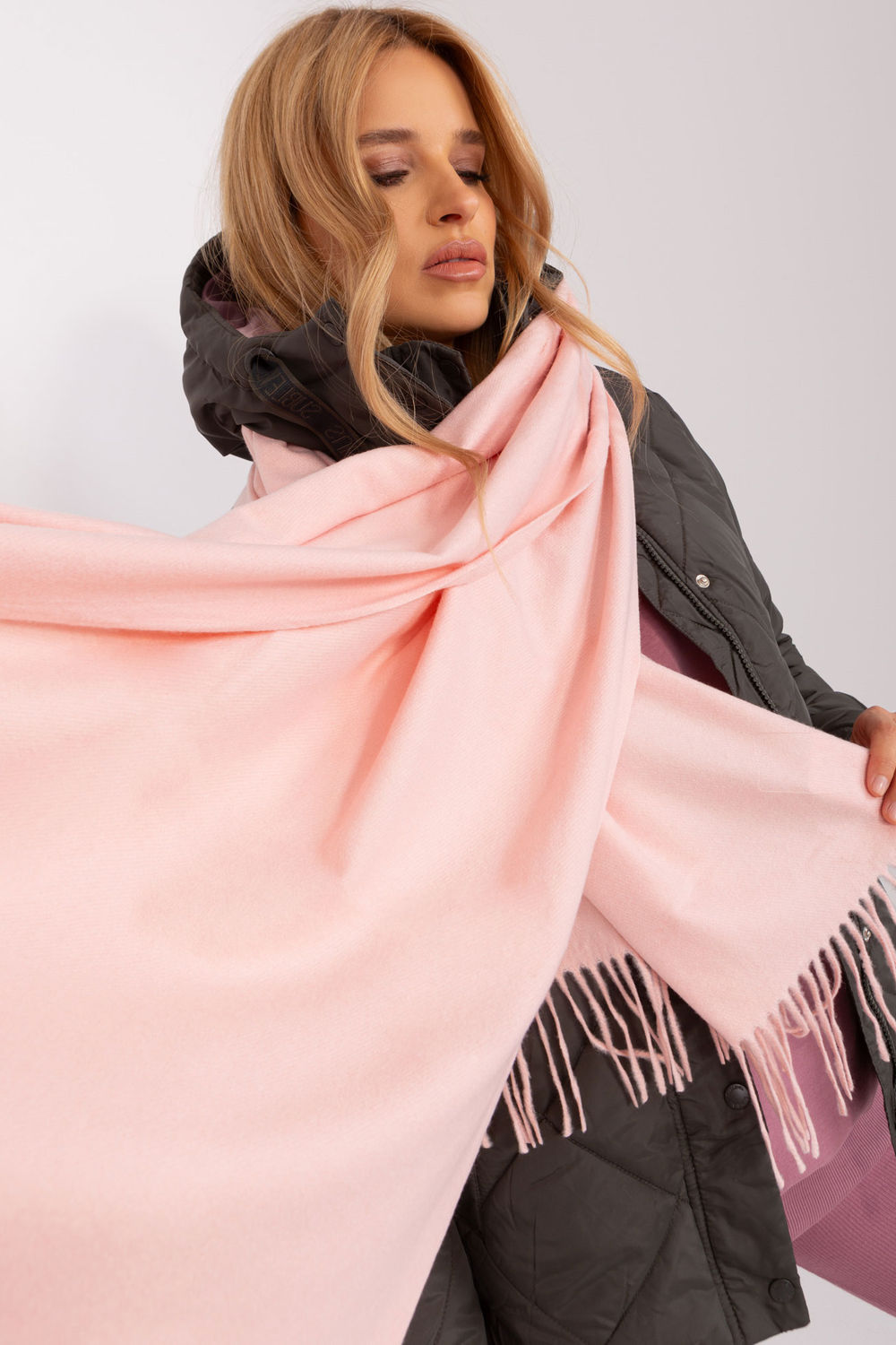 Mantón modelo 187602 AT