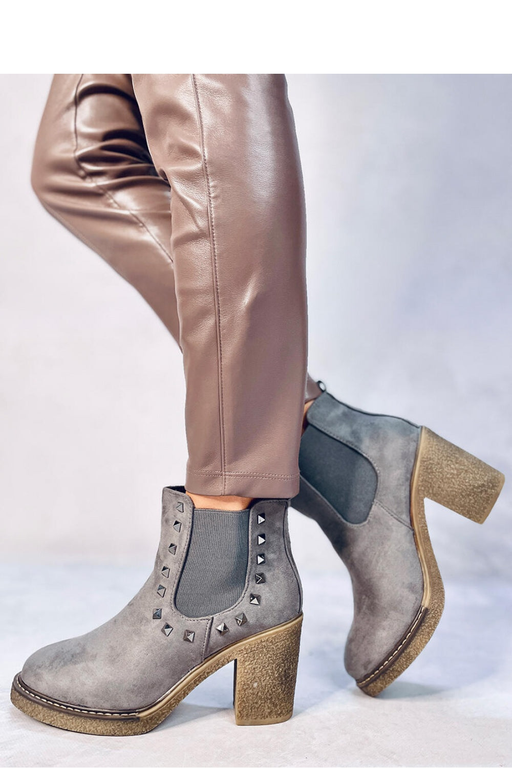 Botas tacón modelo 188756 Inello