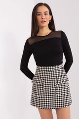Falda corta modelo 188784 Lakerta