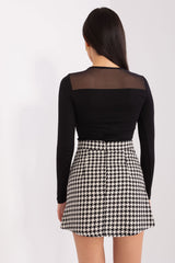 Falda corta modelo 188784 Lakerta