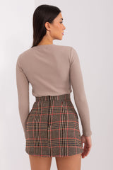 Falda corta modelo 188806 Lakerta