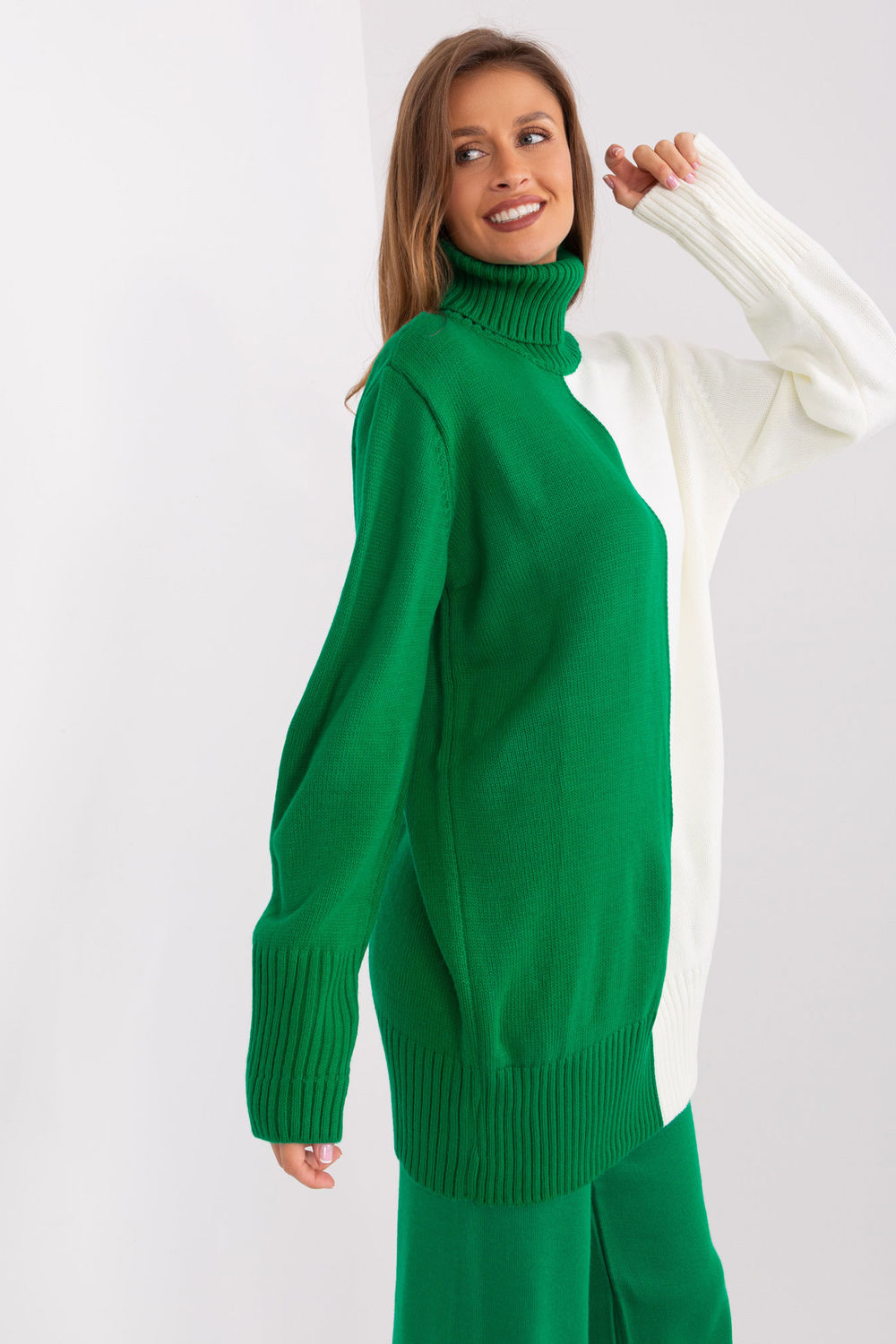 Jersey de cuello alto modelo 189329 Badu