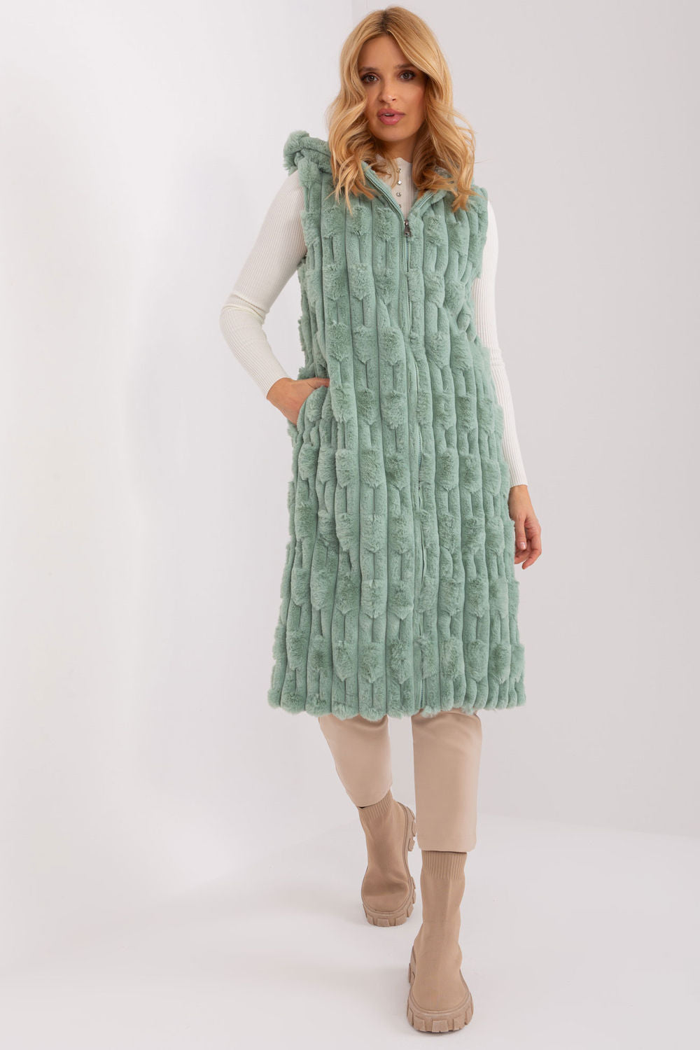 Chaleco modelo 190869 AT