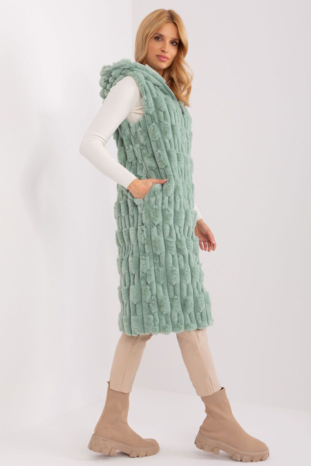 Chaleco modelo 190869 AT