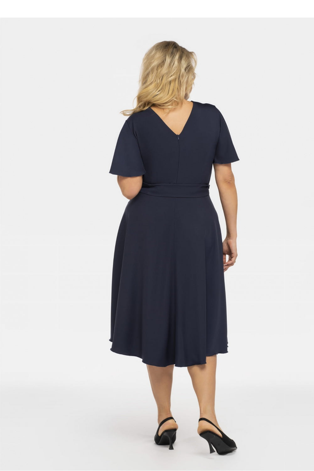 Vestido talla grande modelo 190952 Karko