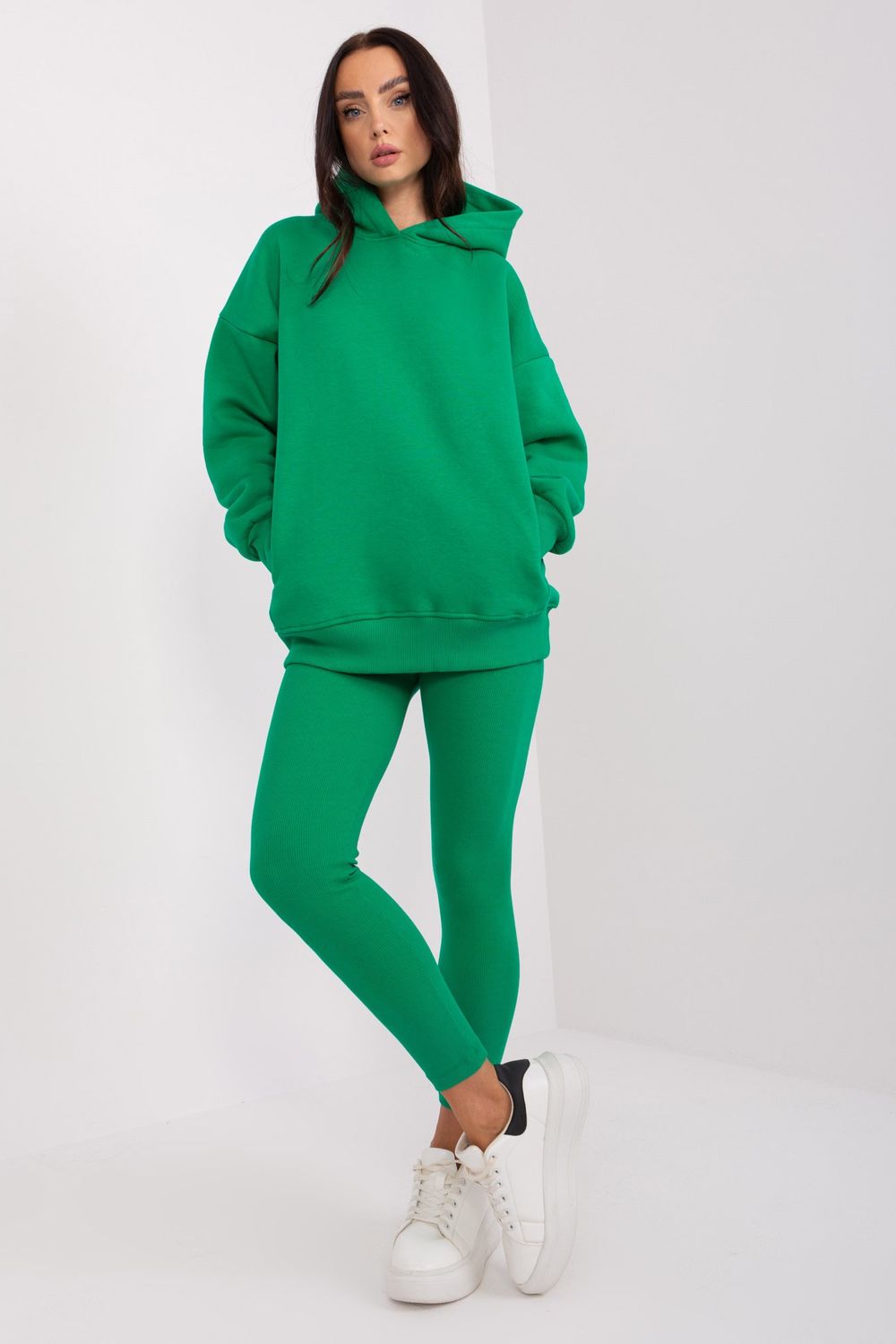 Conjunto modelo 191254 Relevance