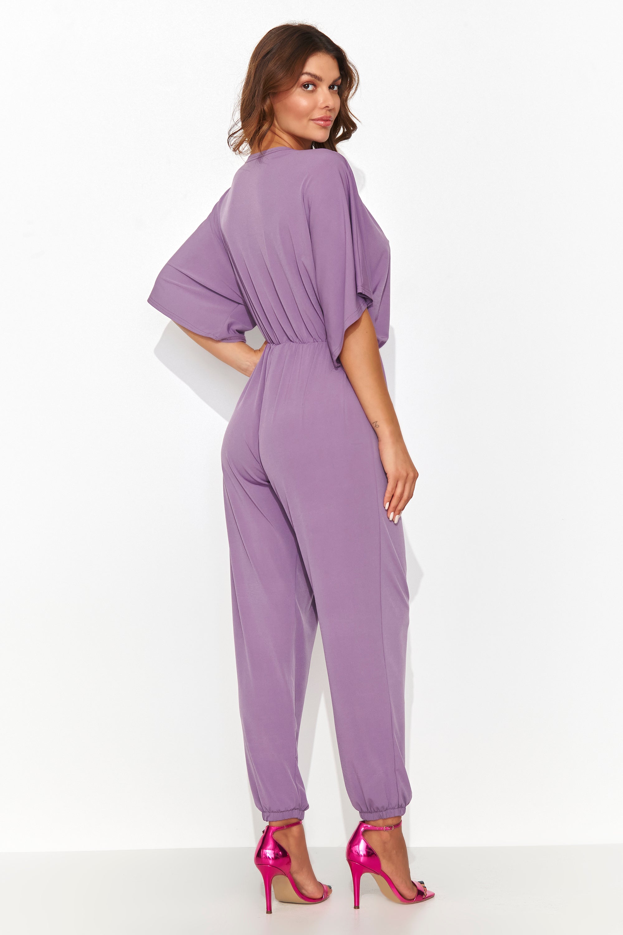 Traje modelo 192053 Numinou
