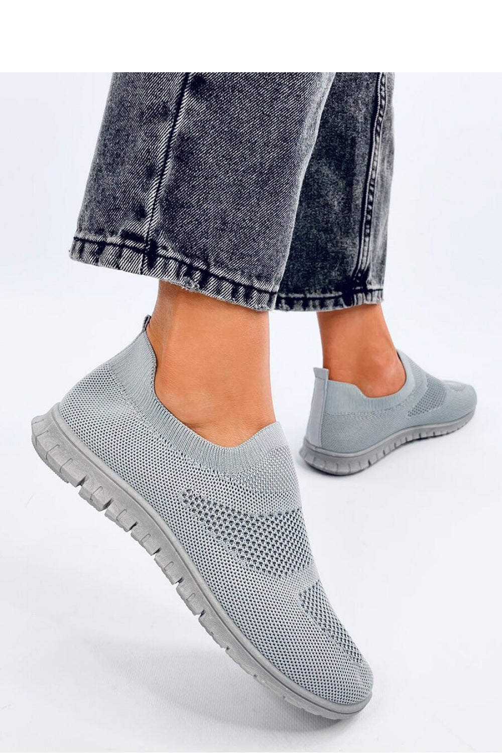 Zapatillas Slip-On modelo 193355 Inello