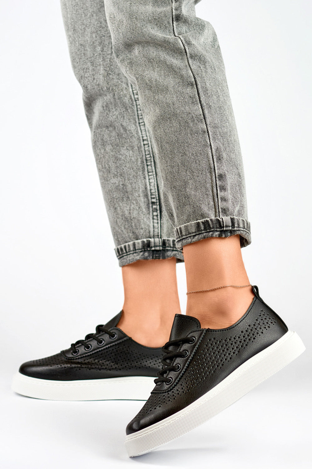 Zapatillas modelo 193735 PRIMO