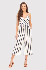 Traje modelo 195439 Ax Paris