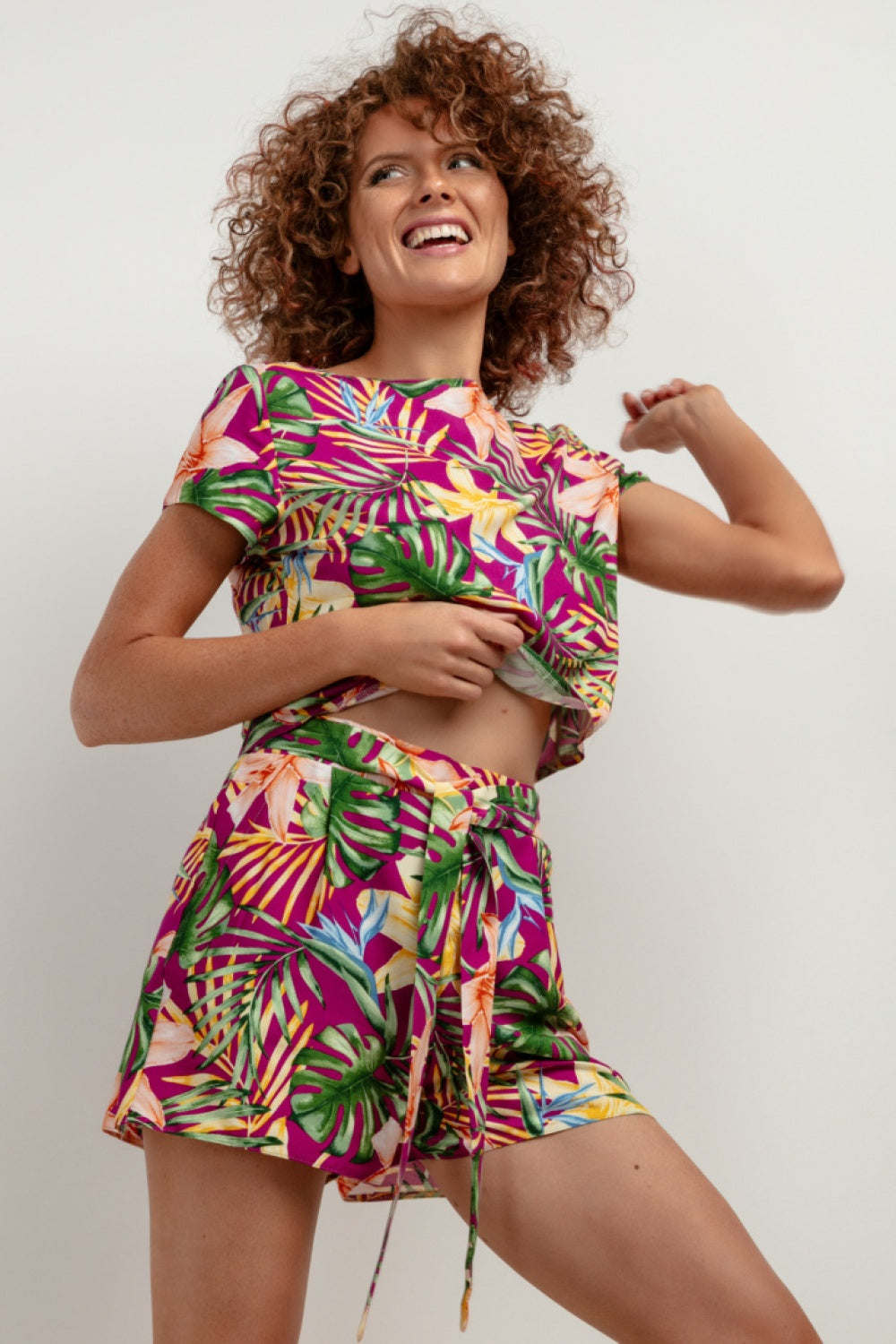 Pantalones cortos modelo 198554 Tessita