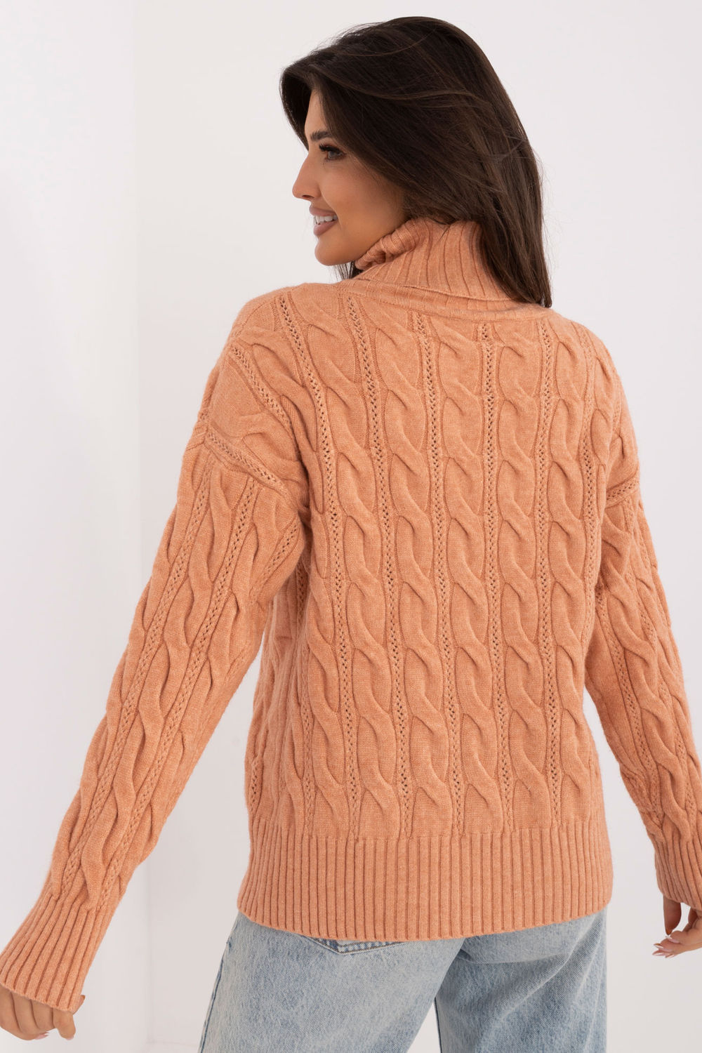 Jersey de cuello alto modelo 199442 AT