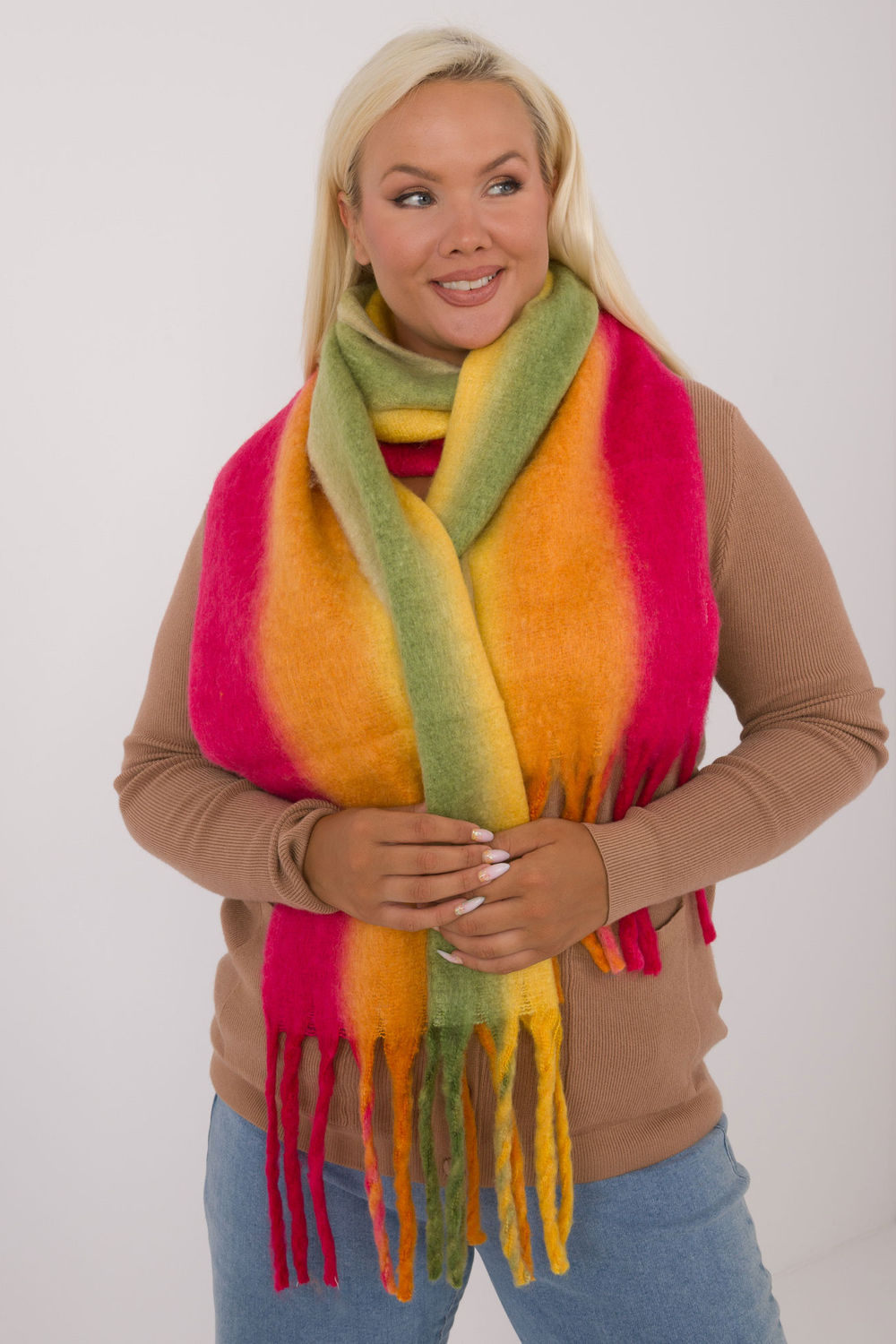 Mantón modelo 200285 AT