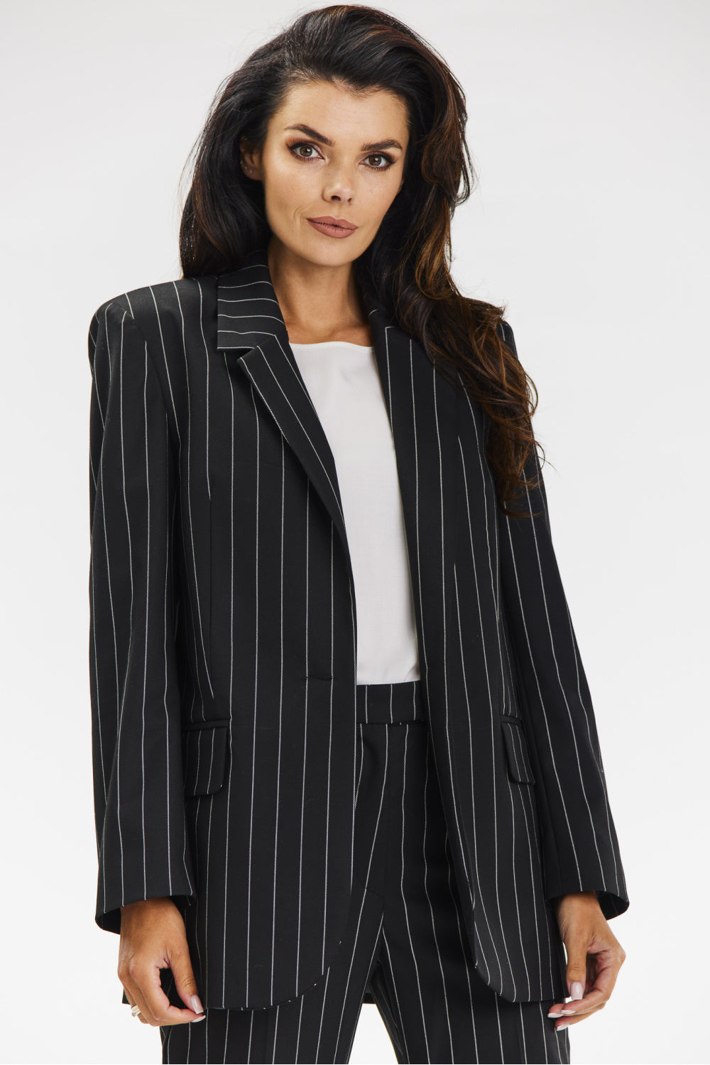 Chaqueta modelo 200561 awama