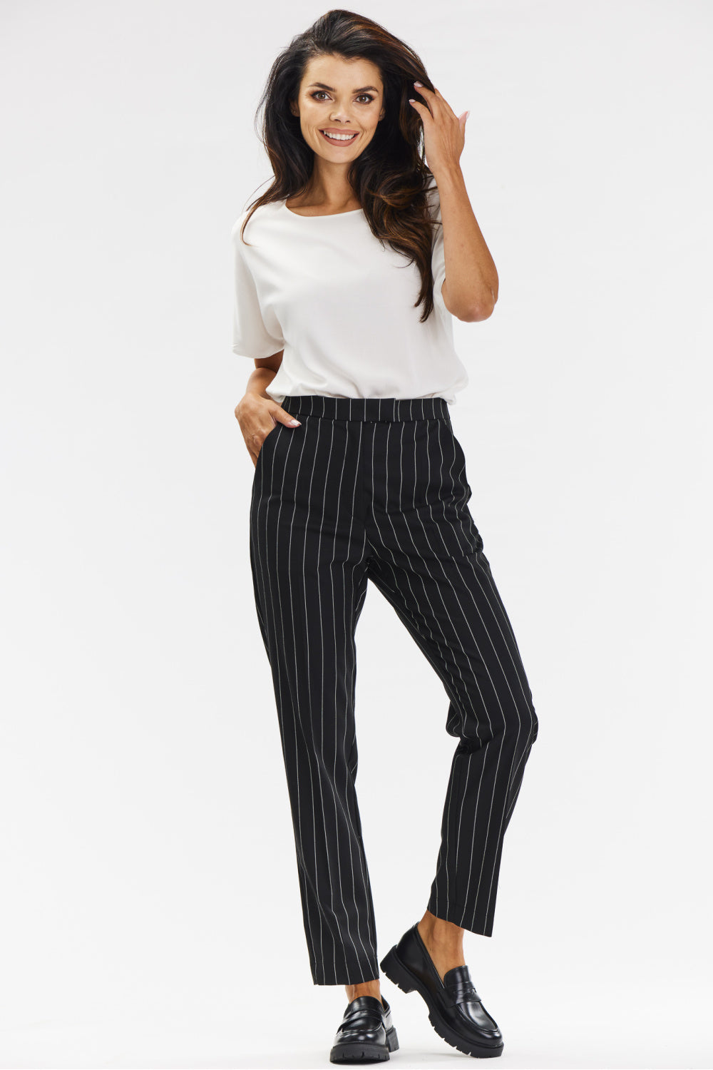 Pantalón modelo 200563 awama
