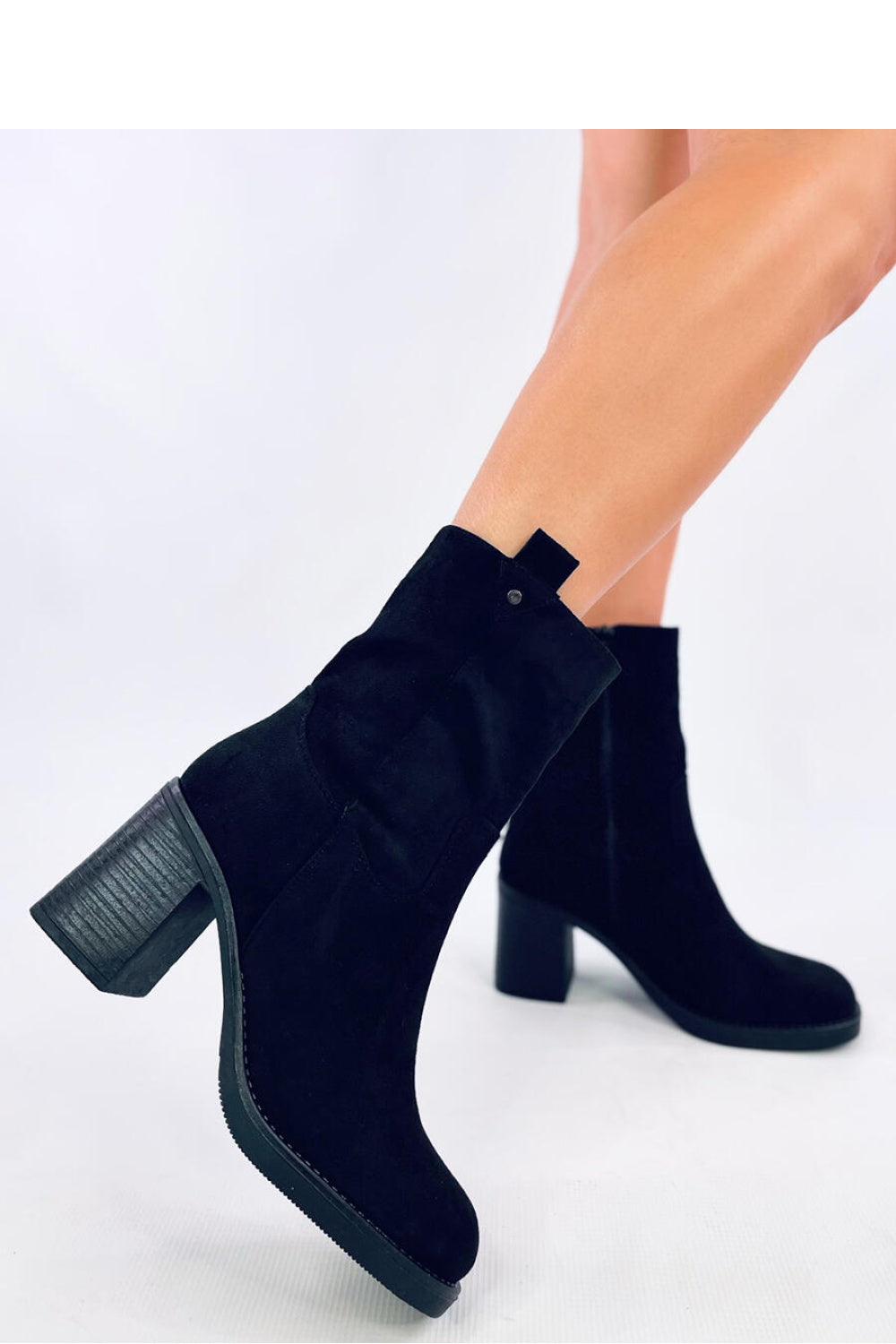 Botas tacón modelo 200643 Inello