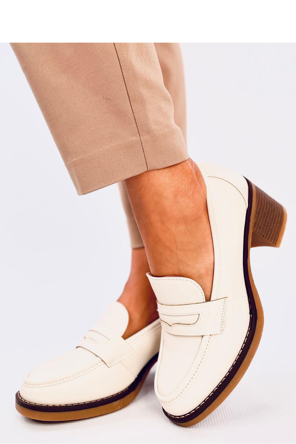 Mocasín modelo 200751 Inello