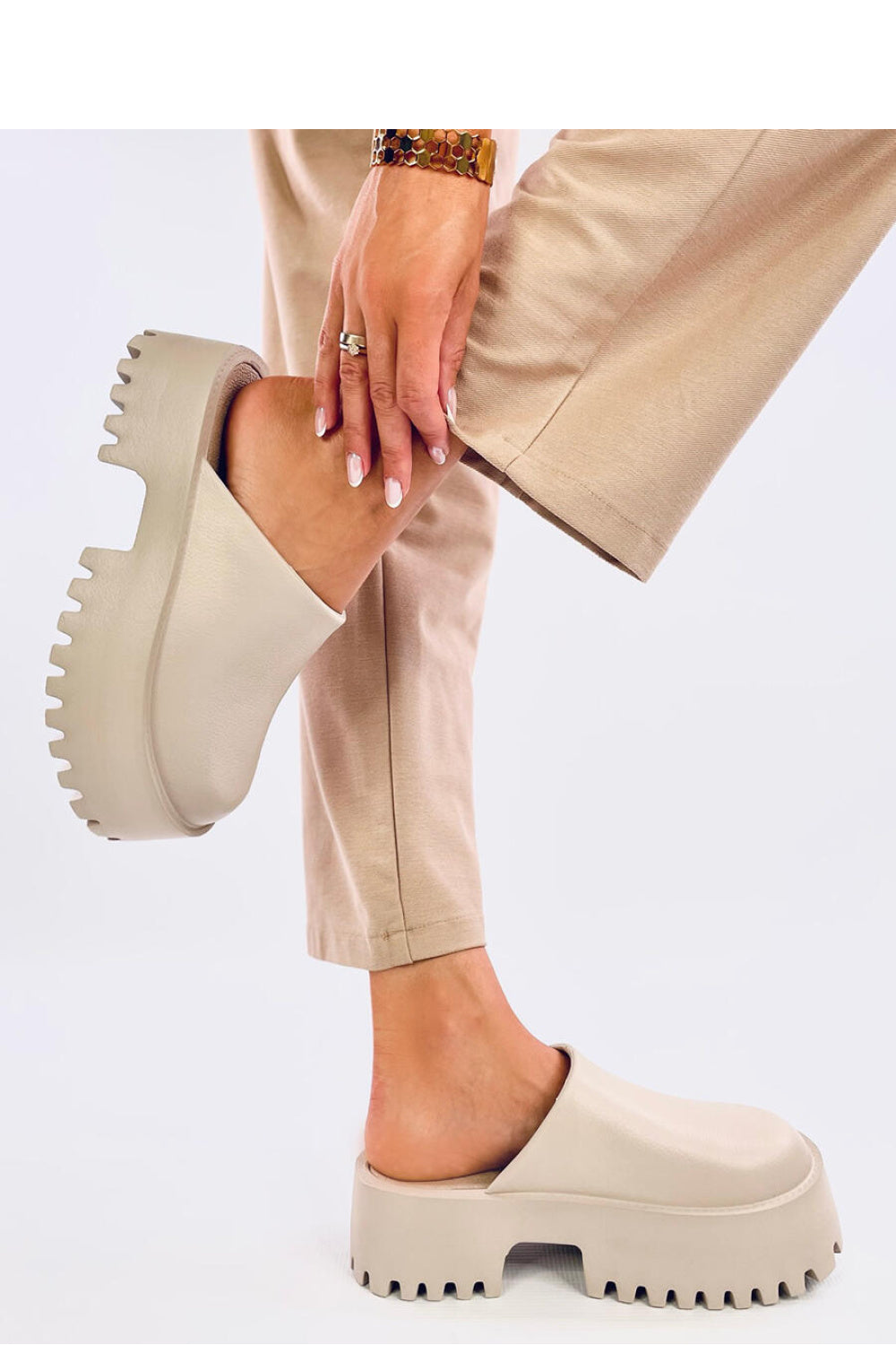 Chanclas modelo 200760 Inello