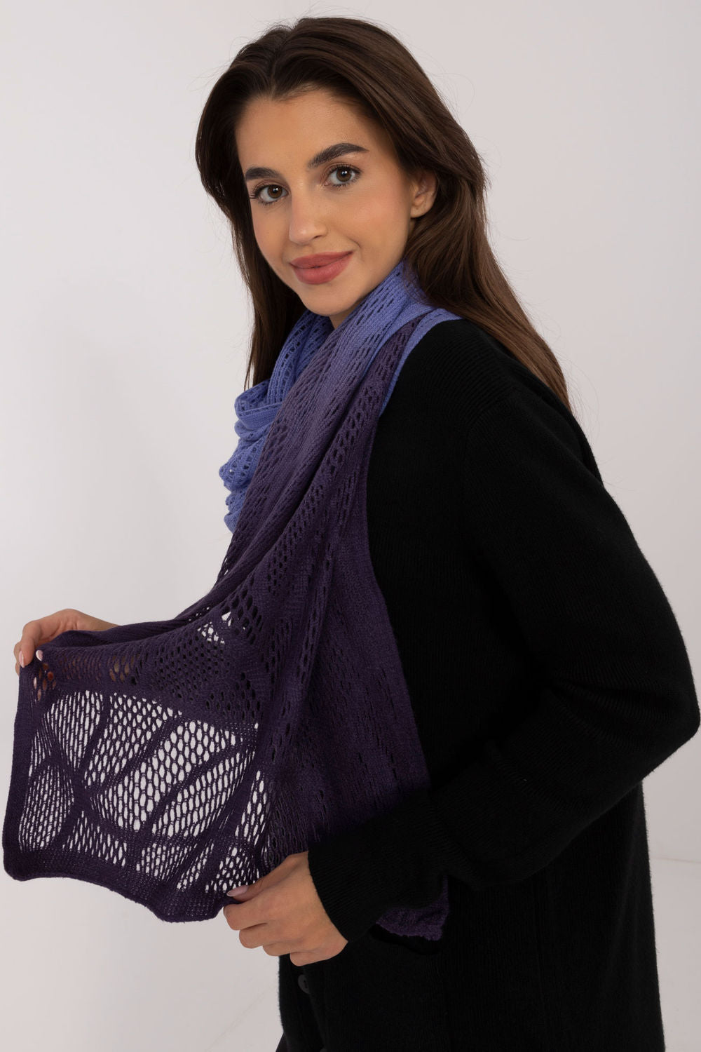 Mantón modelo 200859 AT