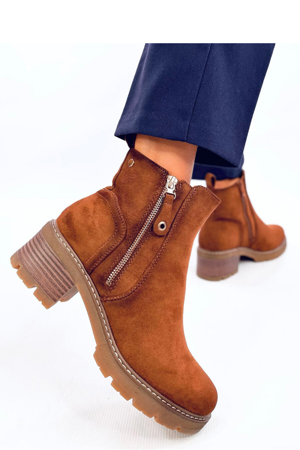 Botas tacón modelo 201369 Inello