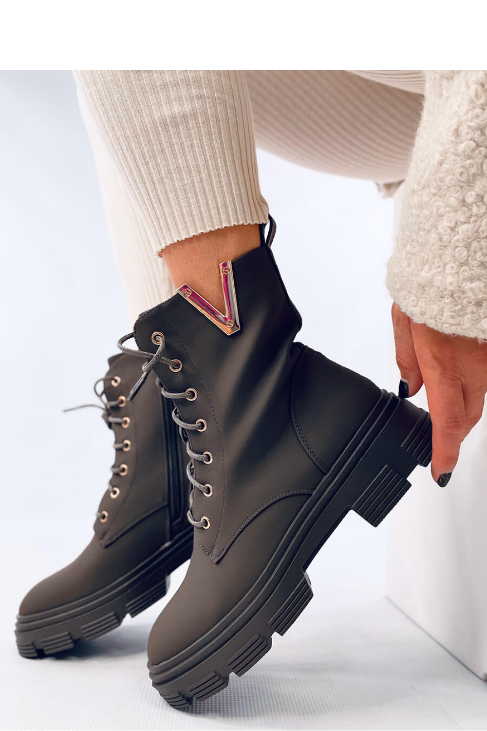 Botas modelo 201977 Inello