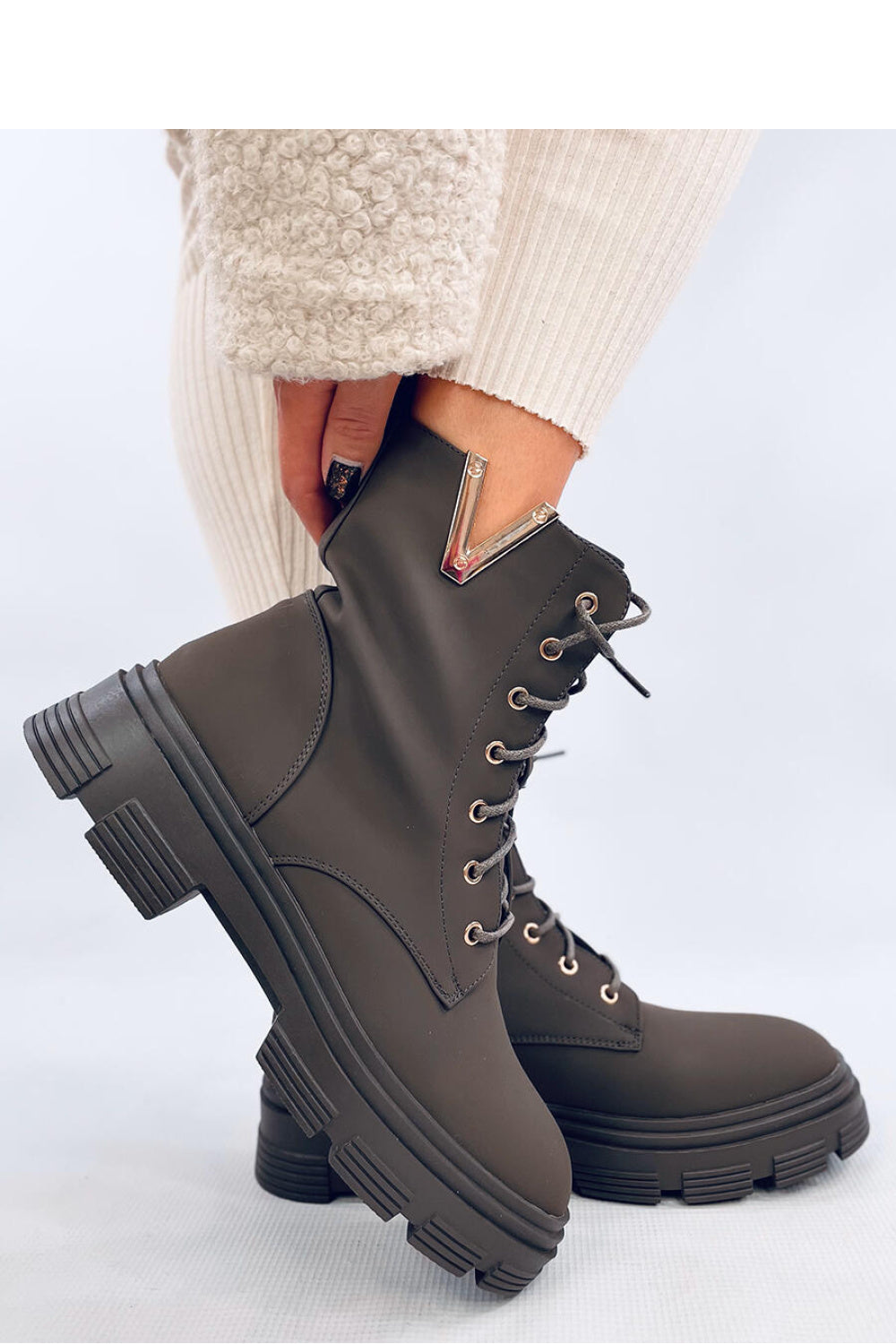 Botas modelo 201977 Inello