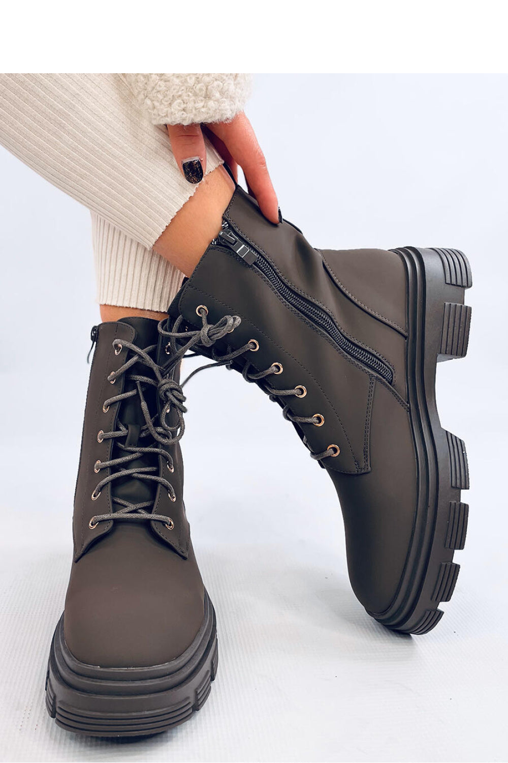 Botas modelo 201977 Inello